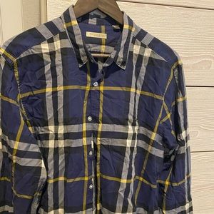 Burberry XL.